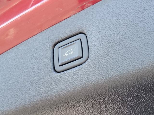 Used 2024 Chevrolet Blazer LT FWD image 30