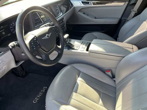 Used 2018 Genesis G80 3.8 w/ Option Group 02 image 25