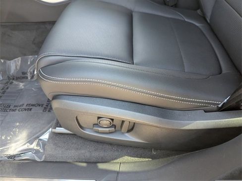 New 2026 Jaguar F-PACE R-Dynamic S image 21