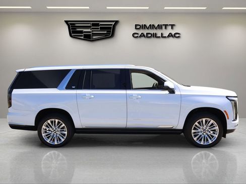 New 2026 Cadillac Escalade ESV Luxury w/ LPO, Floor Liner Package RWD image 6