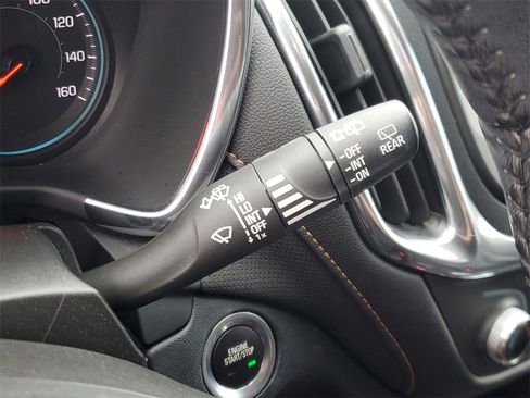 Used 2020 Chevrolet Equinox Premier image 30