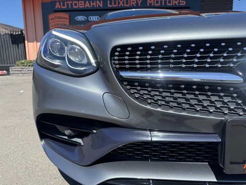 Used 2017 Mercedes-Benz SLC 300 image 4