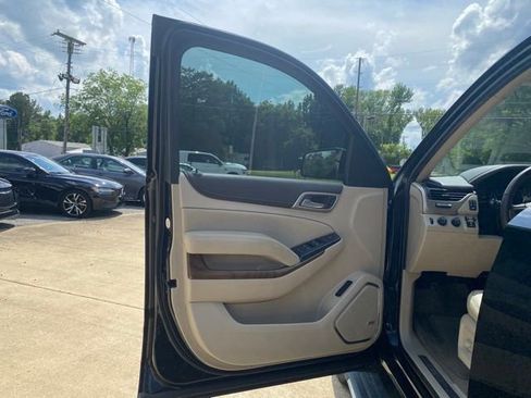 Used 2019 GMC Yukon Denali w/ Denali Ultimate Package AWD/4WD image 21