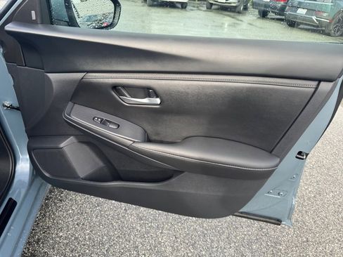 Used 2024 Nissan Sentra SV image 27