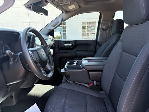 Used 2023 Chevrolet Silverado 1500 Custom AWD/4WD image 10