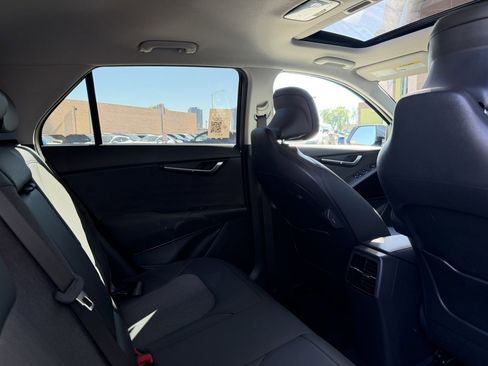 Used 2023 Kia Niro EX Touring image 38