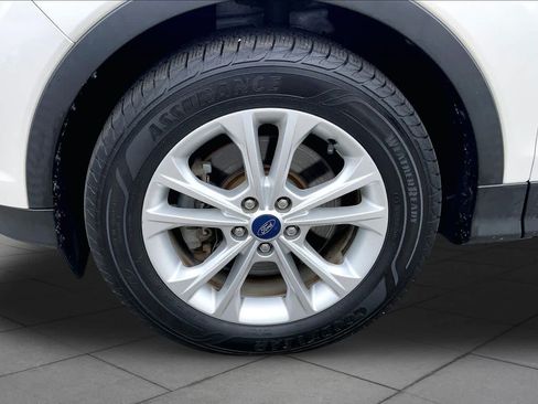 Used 2018 Ford Escape SEL w/ Ford Safe & Smart Package AWD/4WD image 10