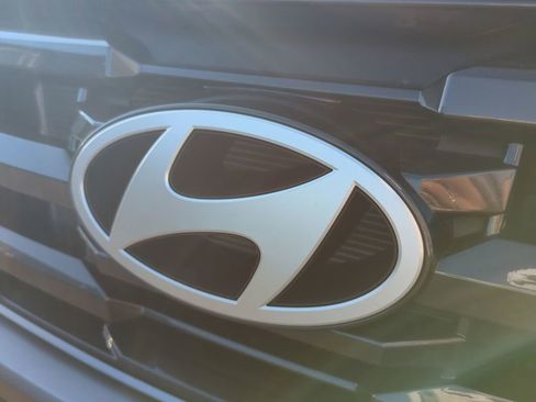 Certified 2026 Hyundai Tucson Blue SE w/ Tow & Go Package image 13