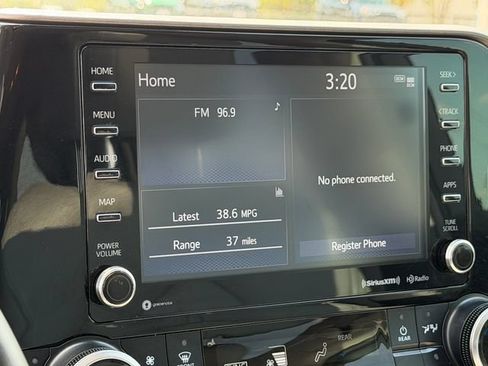 Used 2021 Toyota Highlander XLE FWD image 27