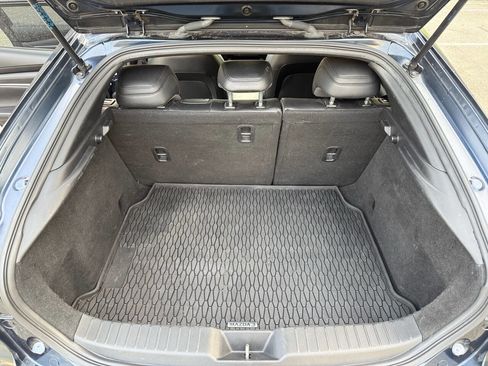 Used 2019 MAZDA MAZDA3 AWD Hatchback w/ Preferred Pkg image 33