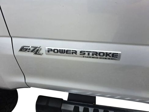 Used 2017 Ford F350 Lariat w/ Lariat Ultimate Package AWD/4WD image 10