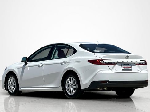 Used 2026 Toyota Camry LE FWD image 3
