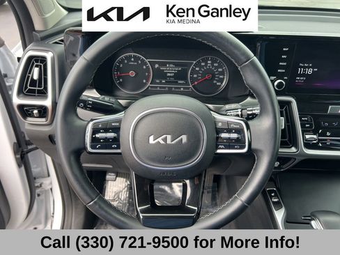 Certified 2022 Kia Sorento S w/ Panoramic Sunroof Package image 34