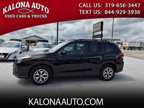 Used 2023 Subaru Forester Premium AWD/4WD image 1