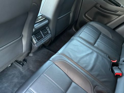 Used 2024 Land Rover Range Rover Evoque Dynamic SE image 25