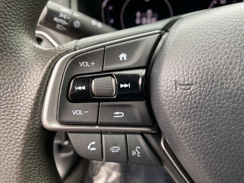 Used 2022 Honda Accord LX image 16
