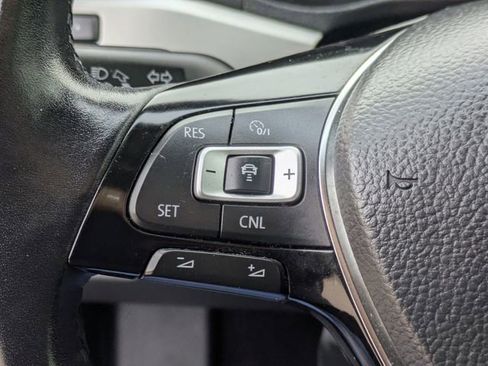 Used 2020 Volkswagen Passat 2.0T SE w/ Sunroof Package image 21