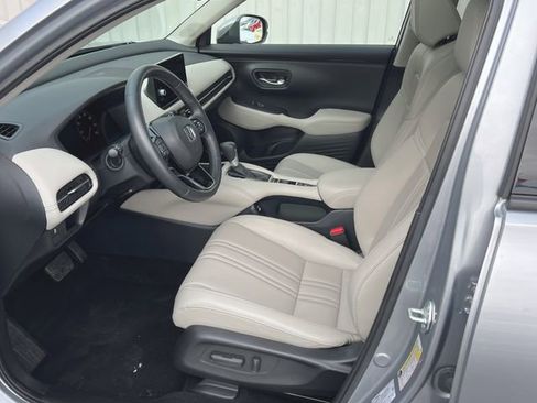 Used 2023 Honda HR-V EX-L image 12