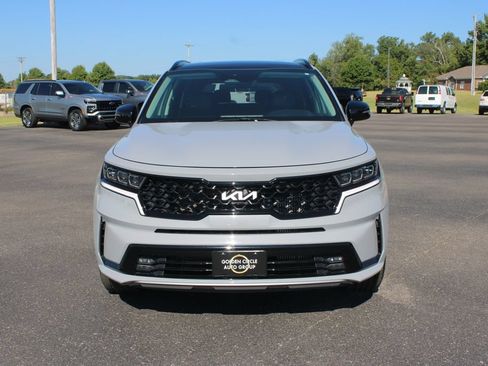 Used 2023 Kia Sorento SX FWD image 3