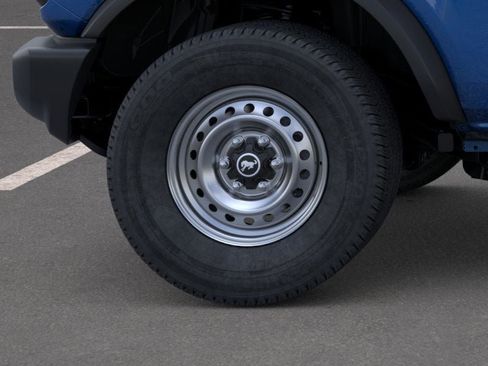 New 2025 Ford Bronco 4-Door image 21