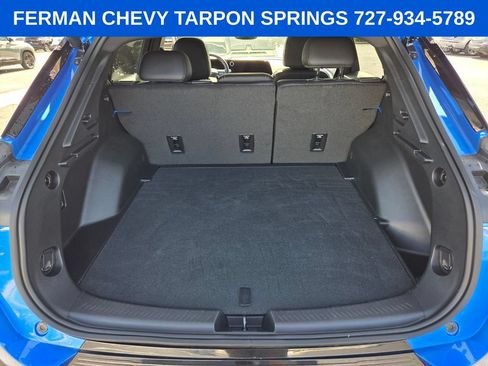 New 2026 Chevrolet Equinox EV LT w/ Convenience Package II FWD image 17