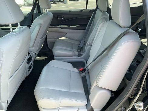 Used 2016 Honda Pilot Elite image 14