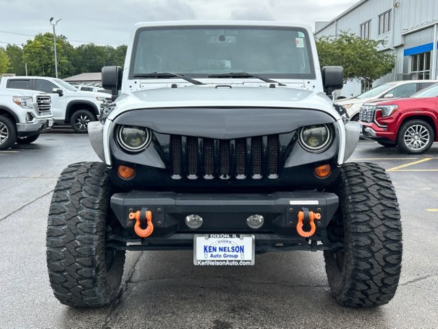 Used 2013 Jeep Wrangler Unlimited Sahara w/ Connectivity Group AWD/4WD image 2