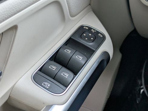 Certified 2023 Mercedes-Benz EQB 300 4MATIC image 25