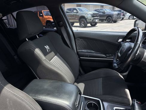 Used 2022 Dodge Charger Scat Pack RWD image 10