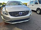 Used 2015 Volvo XC60 T5 Premier w/ Proximity Package image 2