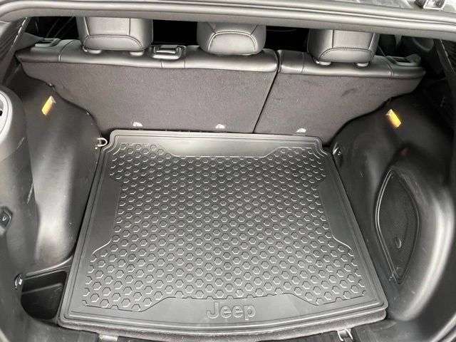 Used 2023 Jeep Compass High Altitude w/ Driver Assist Group I AWD/4WD image 30