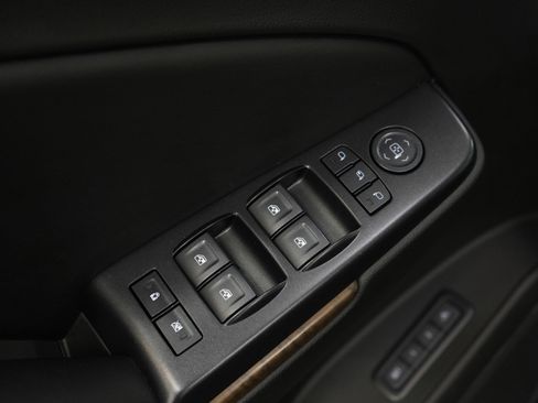 Used 2018 GMC Yukon XL Denali w/ Open Road Package image 24