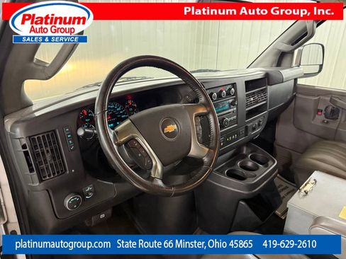 Used 2019 Chevrolet Express 3500 Extended w/ Driver Convenience Package RWD image 12