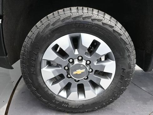 Used 2024 Chevrolet Silverado 2500 Custom w/ Custom Convenience Package AWD/4WD image 21
