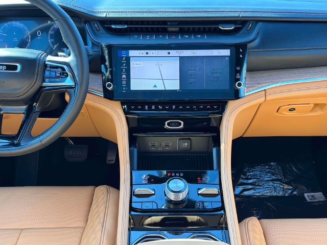 New 2027 Jeep Grand Cherokee Summit AWD/4WD image 16