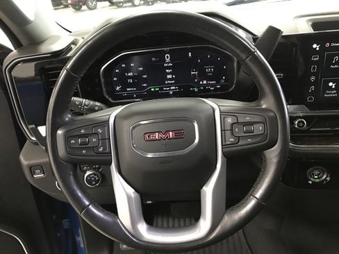Used 2022 GMC Sierra 1500 Elevation w/ LPO, Elevation Black Package image 13
