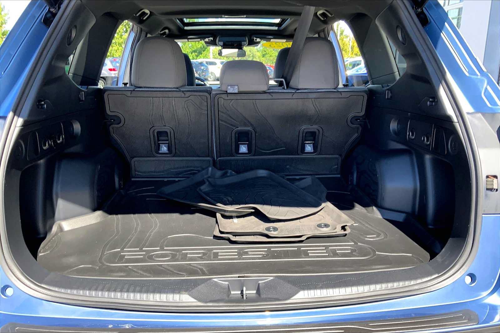 Certified 2025 Subaru Forester Premium AWD/4WD image 35