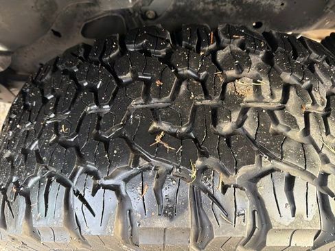 Used 2018 Jeep Wrangler Unlimited Sport image 25