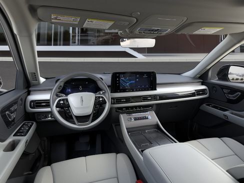 New 2025 Lincoln Aviator Reserve w/ Illumination Package image 9