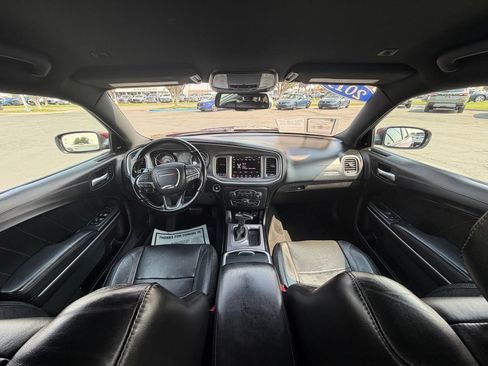 Used 2019 Dodge Charger SXT w/ Plus Group AWD/4WD image 15