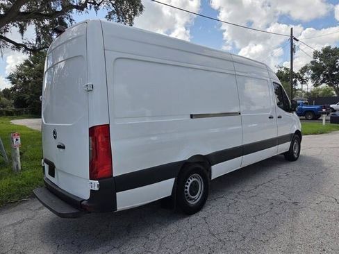 Used 2022 Mercedes-Benz Sprinter 2500 image 15