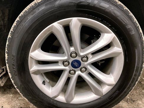 Used 2020 Ford Edge SEL w/ Convenience Package image 8