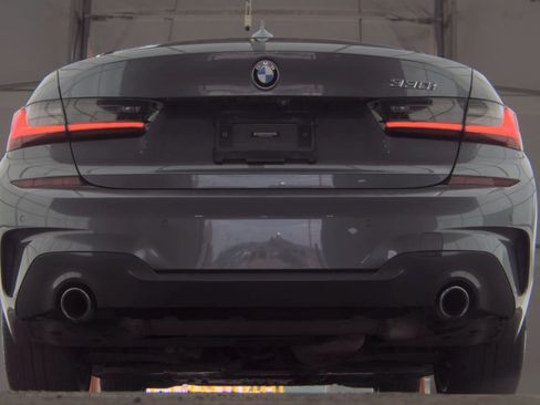 Used 2020 BMW 330i Sedan w/ M Sport Package RWD image 8