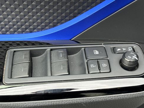 Certified 2020 Toyota C-HR XLE image 15