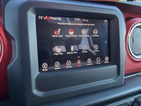 Used 2021 Jeep Wrangler Unlimited Rubicon w/ Cold Weather Group AWD/4WD image 24