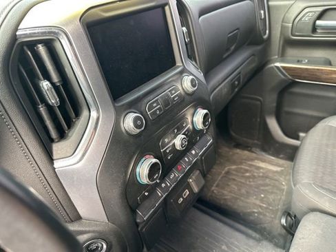 Used 2022 GMC Sierra 1500 Elevation w/ LPO, Elevation Black Package image 11