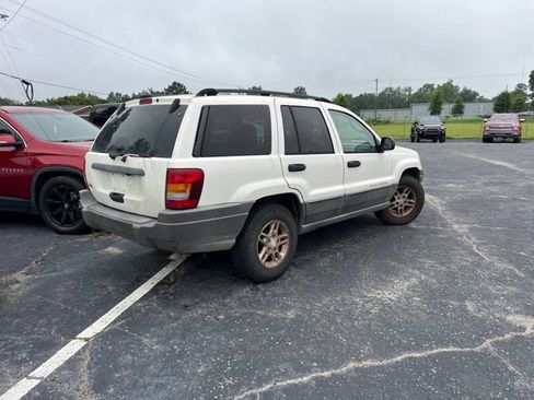 Used 2003 Jeep Grand Cherokee Laredo RWD image 2