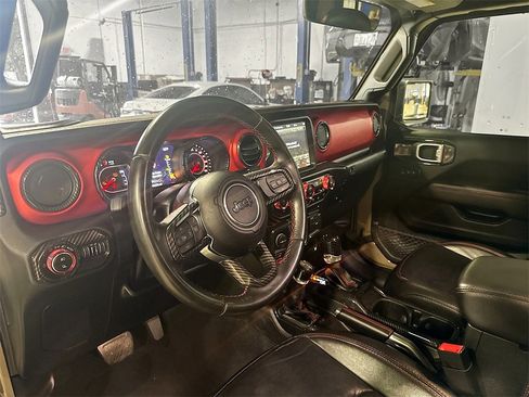 Used 2020 Jeep Gladiator Rubicon image 10