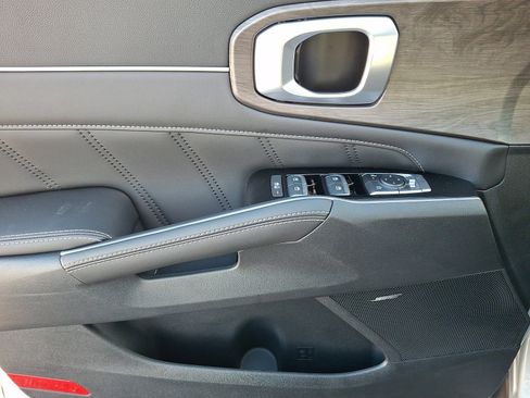 New 2026 Kia Sorento SX image 13