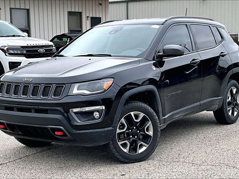 Used 2018 Jeep Compass Trailhawk w/ Leather Interior Group AWD/4WD image 7